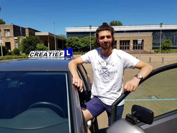 408ba558-7901-401c-9e3f-0eae642f6bc2